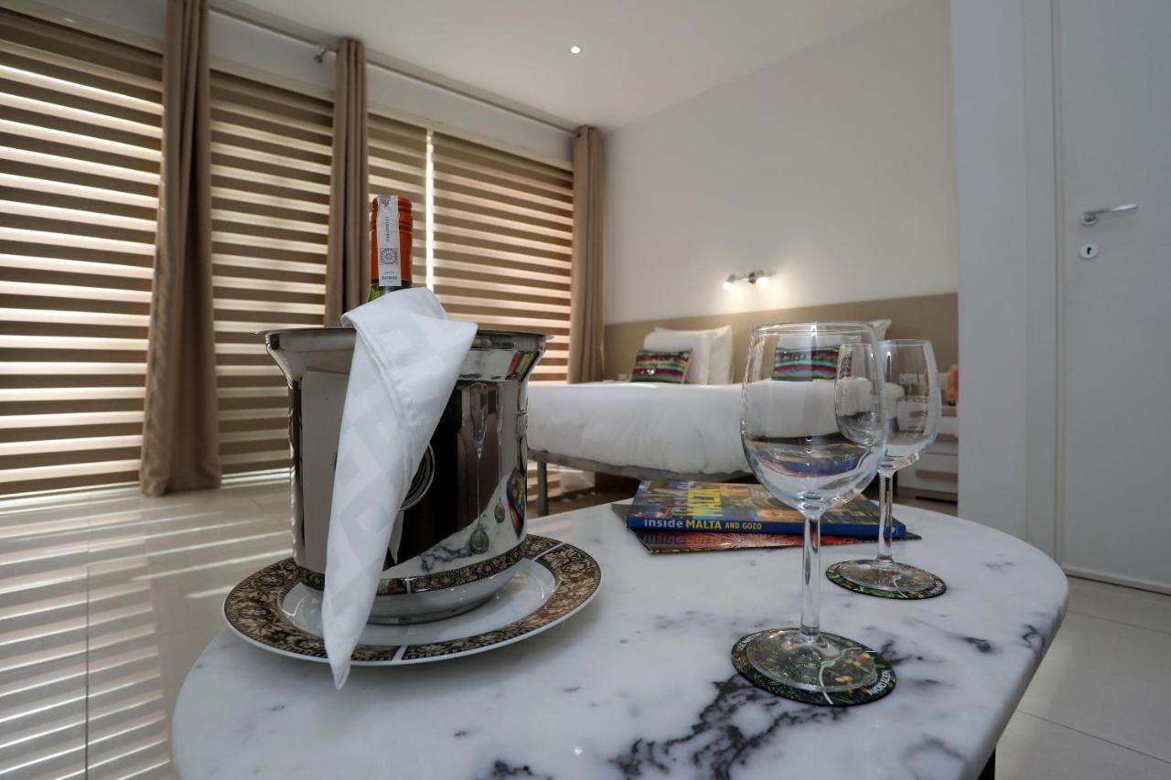 Bed and Breakfast Escape To St Julians San Ġiljan Exterior foto