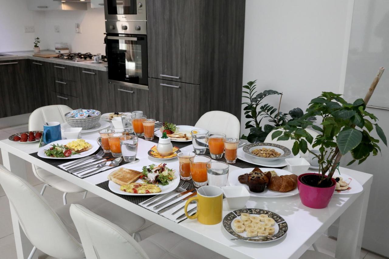 Bed and Breakfast Escape To St Julians San Ġiljan Exterior foto